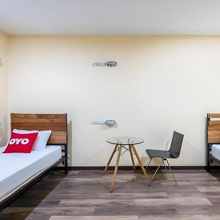 Art Hotel Sanamchai Бангкок Экстерьер фото