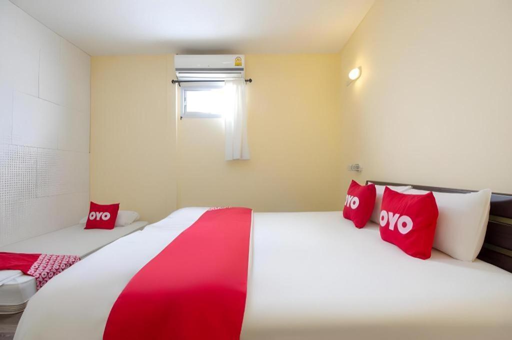 Art Hotel Sanamchai Бангкок Экстерьер фото