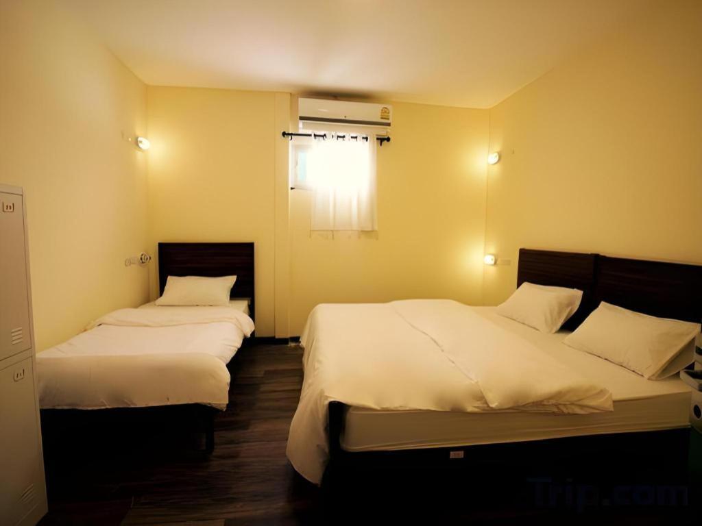 Art Hotel Sanamchai Бангкок Экстерьер фото